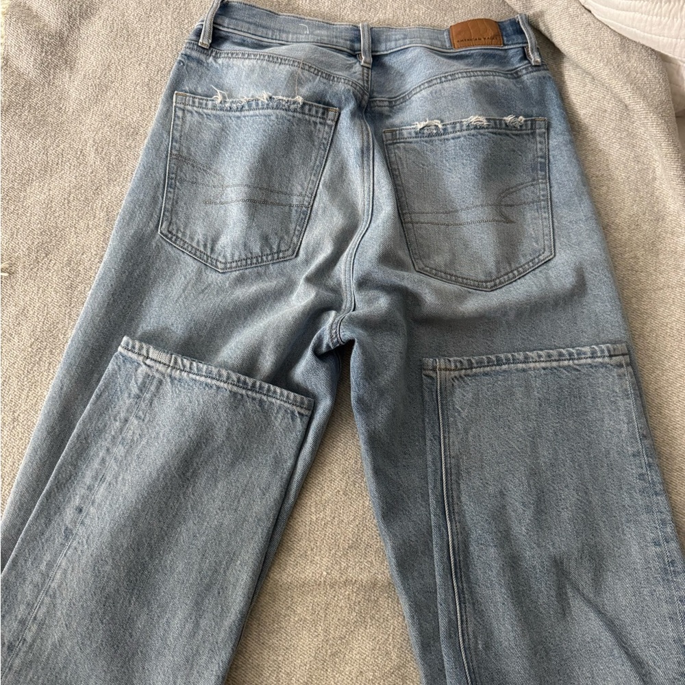 American Eagle Outfitters Women's Denim Straight Leg Jeans - Picture 2 of 3